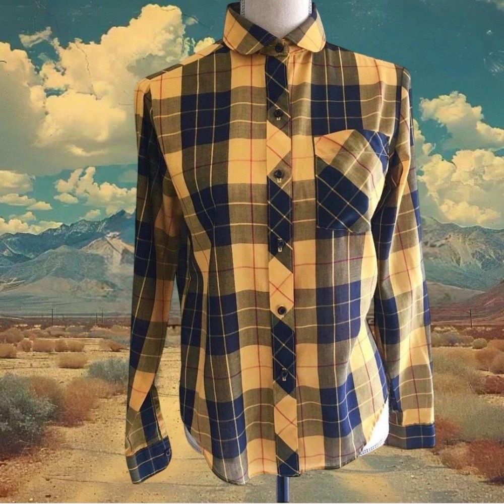 !!Vintage 70’s Plaid Button up Shirt/Flannel Thin!!
